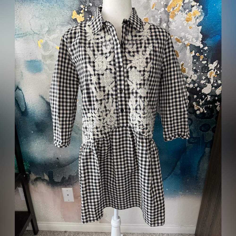Hopely | Gingham Embroidered Dress NWOT